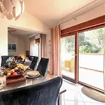 2 Bedroom Pet Friendly In *