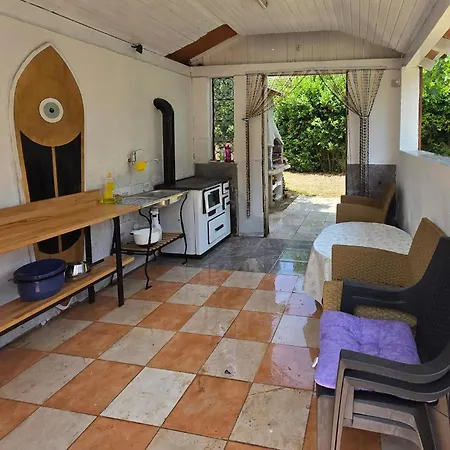 Holiday home 2 Bedroom Pet Friendly In *