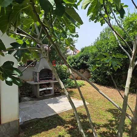 2 Bedroom Pet Friendly In